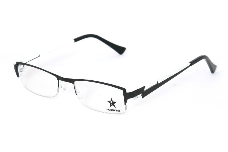 Pavo black